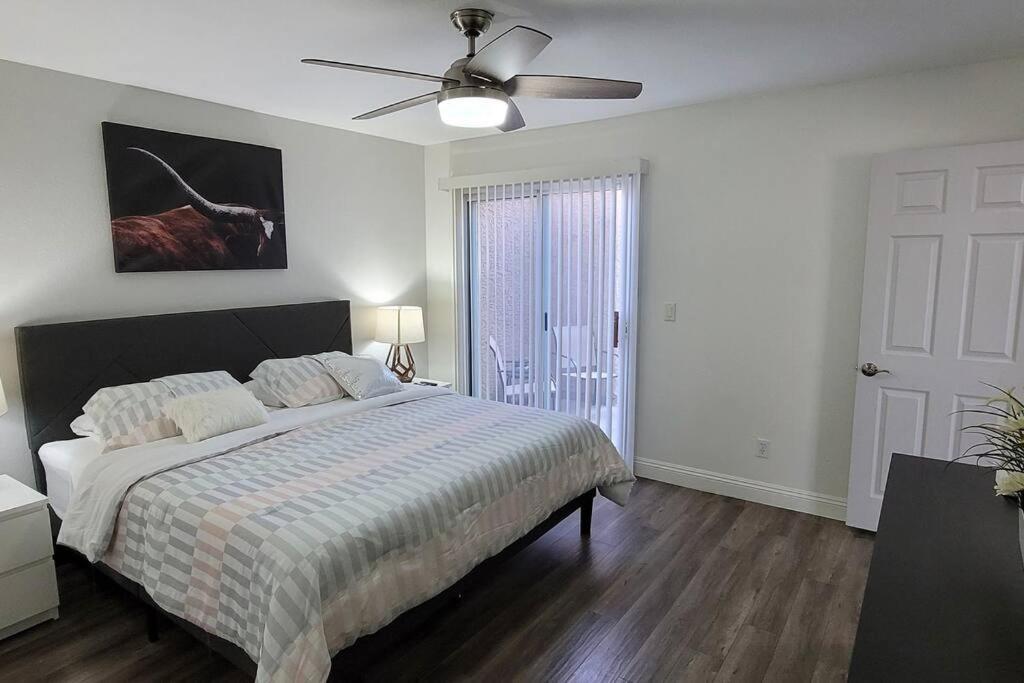 L - Fully Remodeled And Professionally Decorated Las Vegas Exterior photo