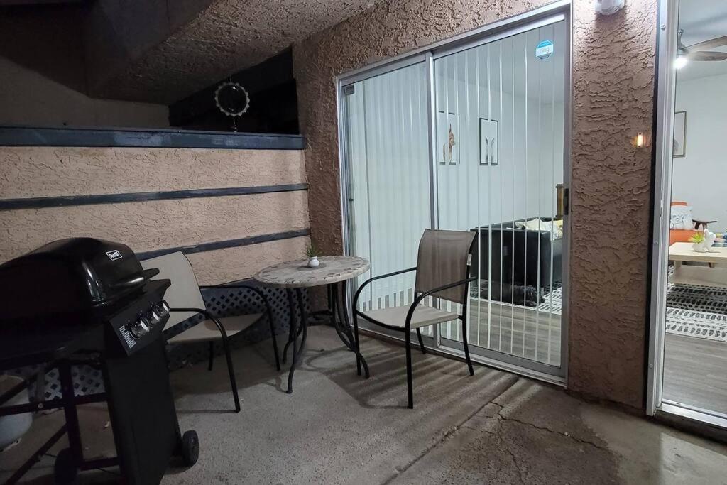 L - Fully Remodeled And Professionally Decorated Las Vegas Exterior photo